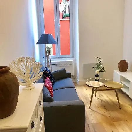 Garibaldi Apartmán *