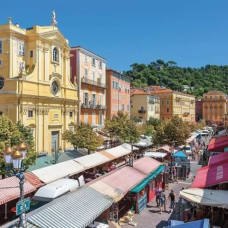 Garibaldi Apartment *